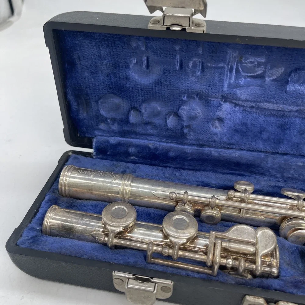 Gemeinhardt 2SP Flute with Hard Case Used Preowned Good Condition Working